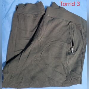 torrid Black Women's Pull-On Jogger Pants with Zipper Pocket